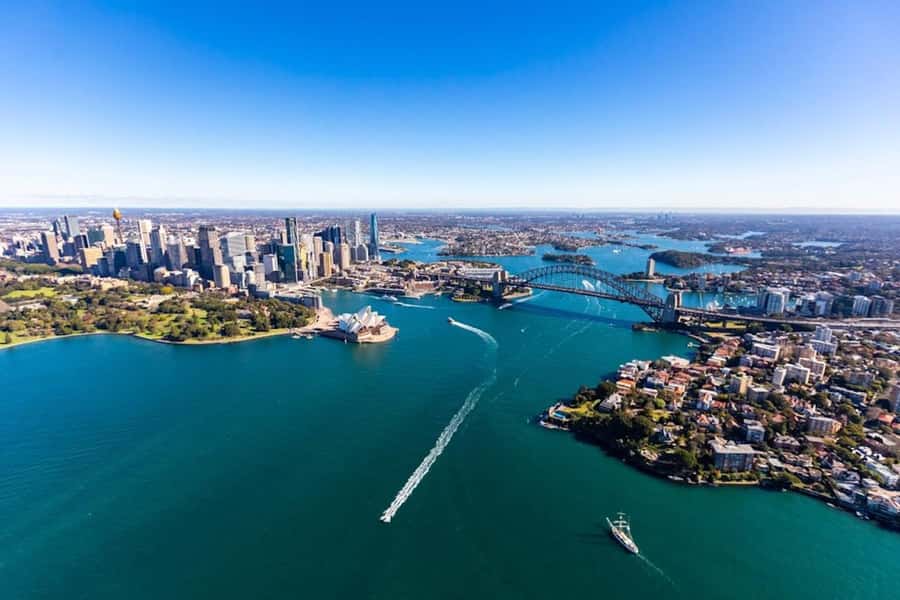 30 Minute Shared Sydney Harbour Scenic Helicopter Tour - Getting to the airport and back to the city
