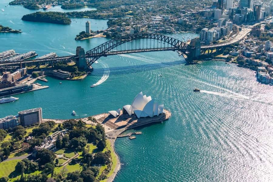 30 Minute Shared Sydney Harbour Scenic Helicopter Tour - How the weather affects your photographs