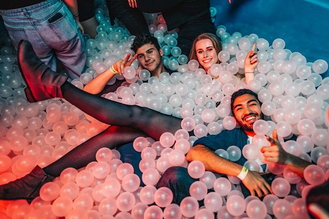 Big Night Out Pub Crawl - Dress Code, ID, and Timing Tips