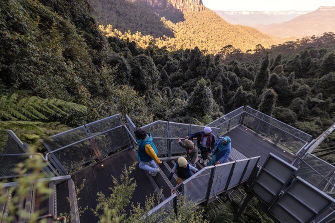 Blue Mountains All-inclusive Tour with Scenic World & Lunch - The guides make a practical difference