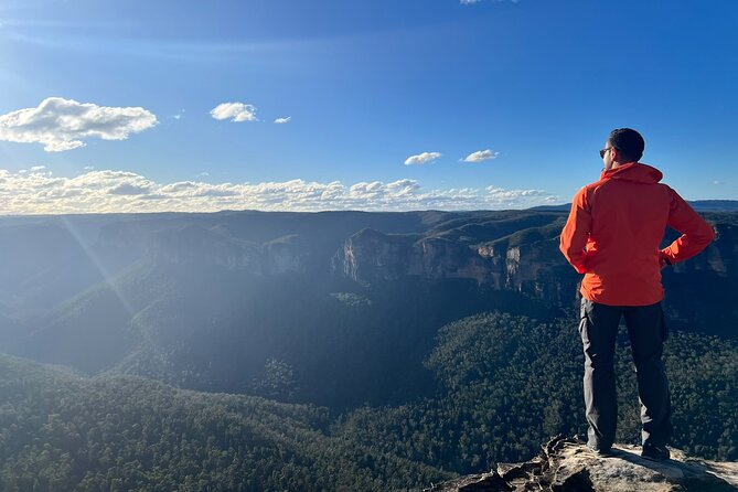 Blue Mountains Private Tour & Hidden Gems, Pick up & Drop off - Echo Point delivers the classic view