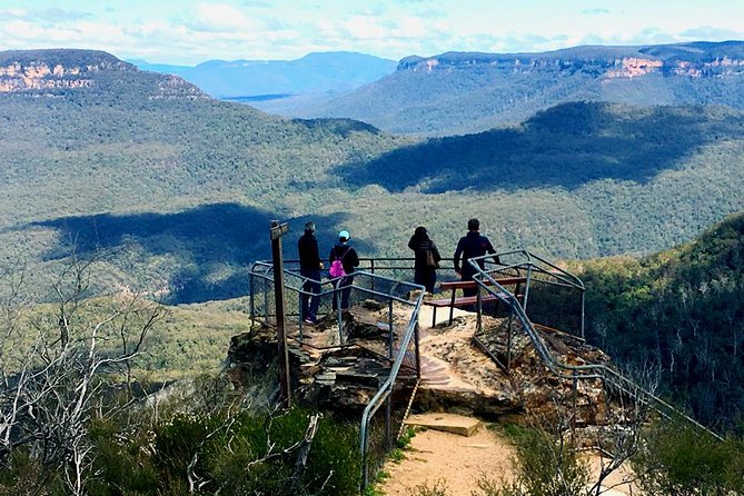 Blue Mountains Private Tour including Wildlife Park - Sublime Point offers a quieter first look