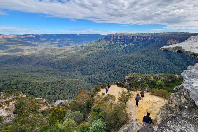Blue Mountains Small Group Tour with Waterfall Walk & Fresh Lunch - Lunch after the climb