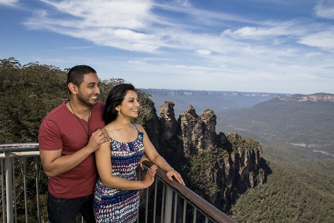 Blue Mountains Sunset Tour with Kangaroo Sightings from Sydney - The first stop: Glenbrook for a stretch and supplies