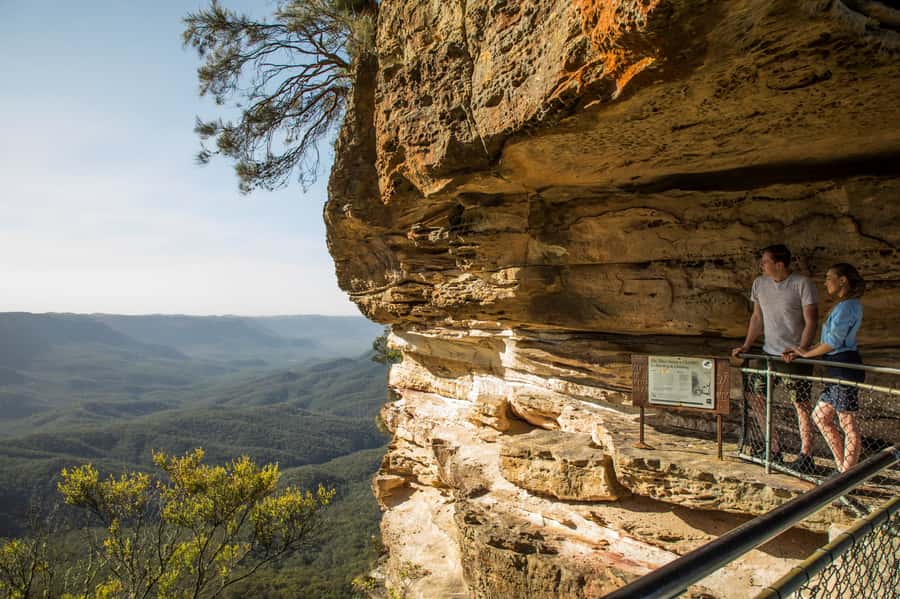 Blue Mountains Sunset Waterfalls Wildlife Tour From Sydney - Echo Point and the Three Sisters deliver the famous views