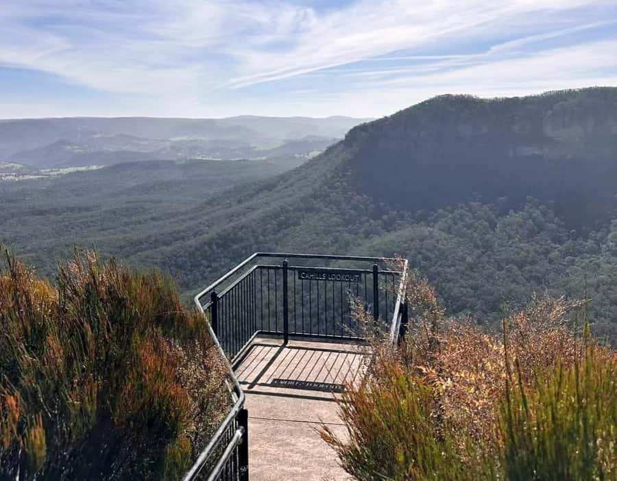 Blue Mountains Tour, Katoomba Falls & Cockatoos Small Group - Cahill’s Lookout and Boar’s Head Rock