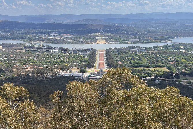 Canberra Private Tour from Sydney - The private vehicle makes the long road day easier