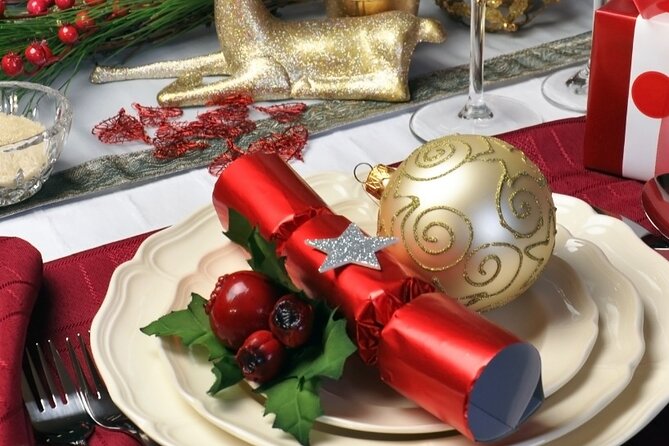 Christmas Day Cruise on Sydney Harbour - Drinks included from welcome drink to sparkling wine