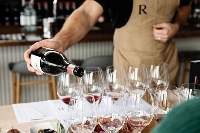 Discovery Tasting and Lunch - Learning the wine at the cellar door