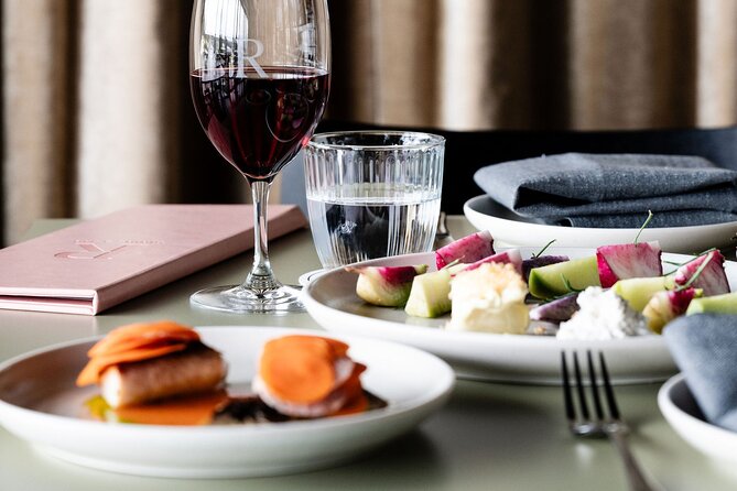 Discovery Tasting and Lunch - The included bottle and the value of the package
