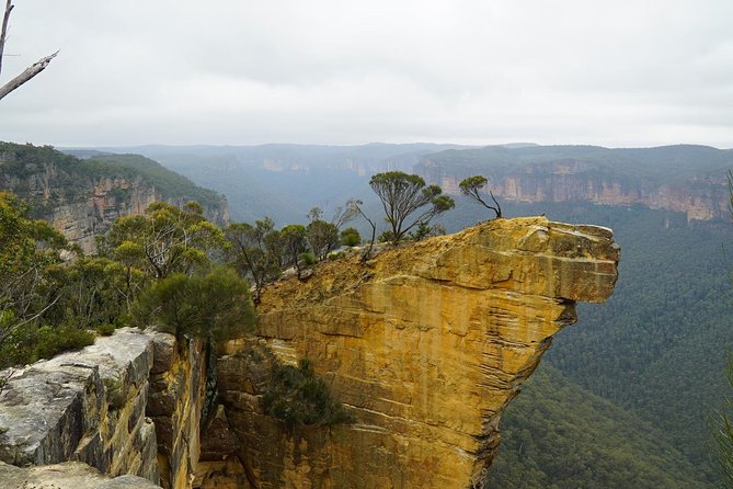 E-bike (electric) - Blue Mountains - Hanging Rock - SELF-GUIDED Hire Service - Hanging Rock has the dramatic edge