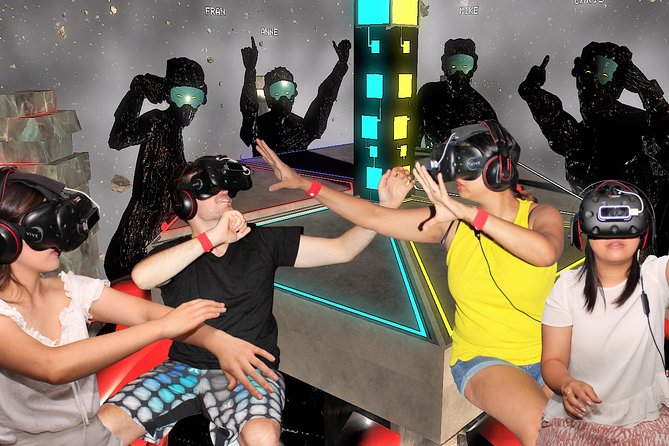 Entermission Sydney 60min Virtual Reality Escape Rooms - Glasses, contacts, and comfort