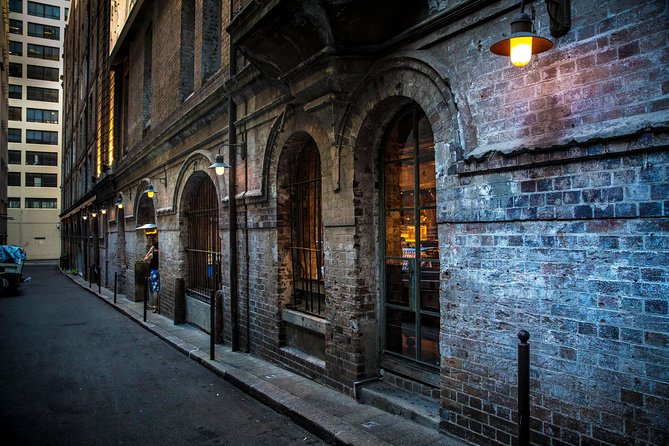 Explore Sydney's Secrets In A Series Of Fun Cryptic Clues - Customs House gives the game a strong opening