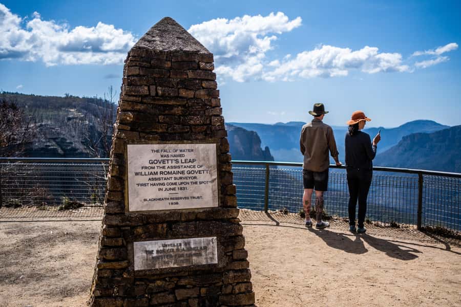 From Sydney: Blue Mountains, Sydney Zoo & Walking Tour - Leura gives you one hour for lunch