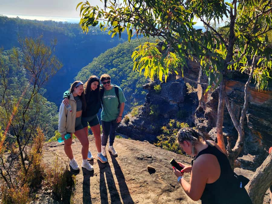 From Sydney: Blue Mountains Tour with Waterfall Walk & Lunch - Practical details that make the day easier