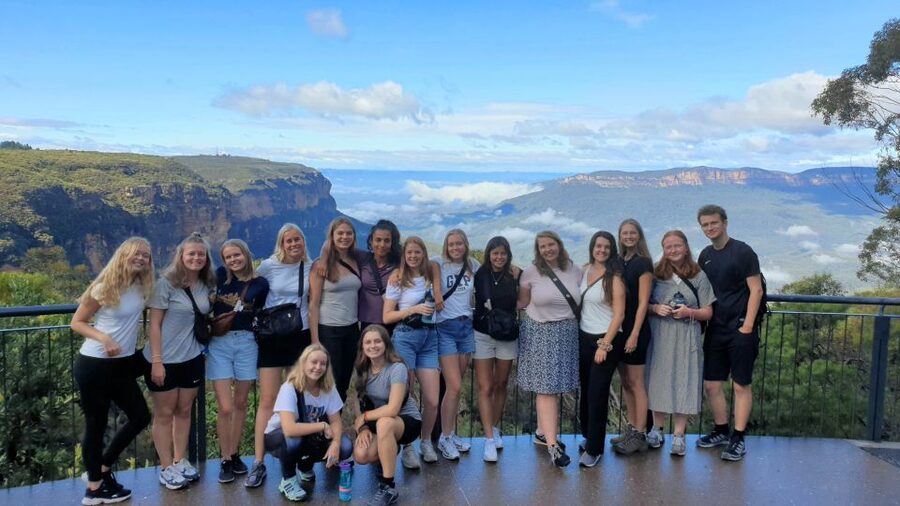 From Sydney: Blue Mountains Tour with Waterfall Walk & Lunch - What lunch is really like