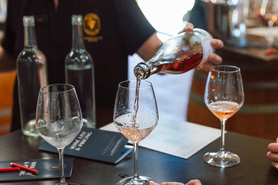 From Sydney: Full-Day Hunter Valley Wine Tour & Lunch - Lunch with a glass of wine, beer, or a soft drink