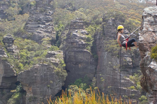 Half-Day Abseiling Adventure in Blue Mountains National Park - Weather, fitness, and what to wear