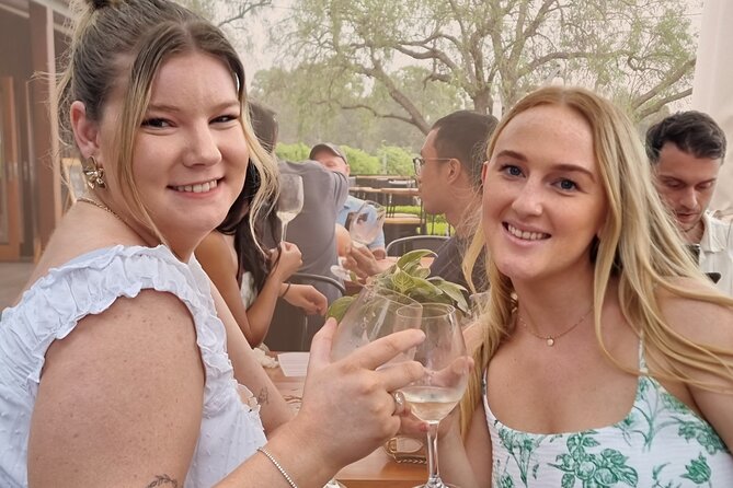 Hunter Valley Mid-Day with Light Lunch Wine Tour - Wine country around Pokolbin and Lovedale