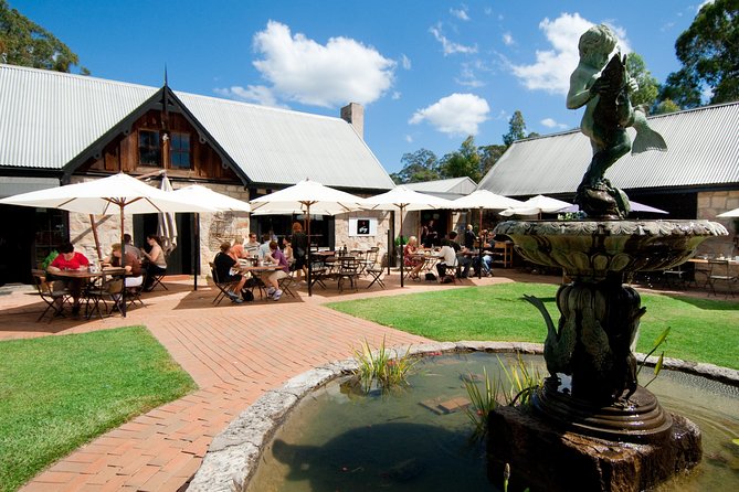 Hunter Valley Romantic Bubbly Breakfast Helicopter Tour from Cessnock - The 15-minute flight over wine country