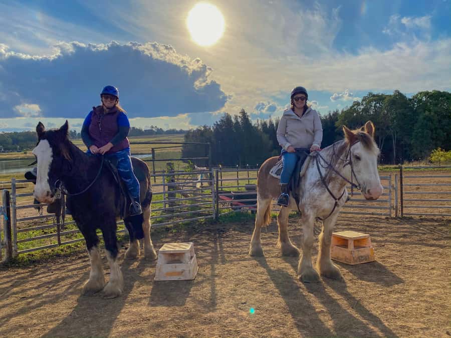 Hunter Valley: Sunset Horse Riding Tour 90min - What to wear and what to leave behind