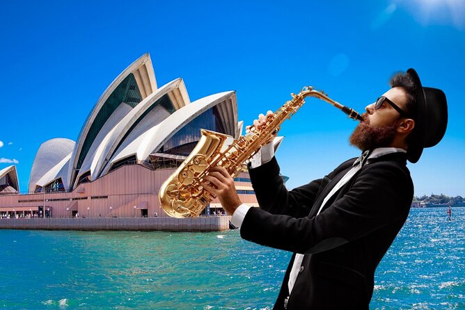 Jazz Lunch Cruise on Sydney Harbour - Sailing toward the Opera House and Harbour Bridge