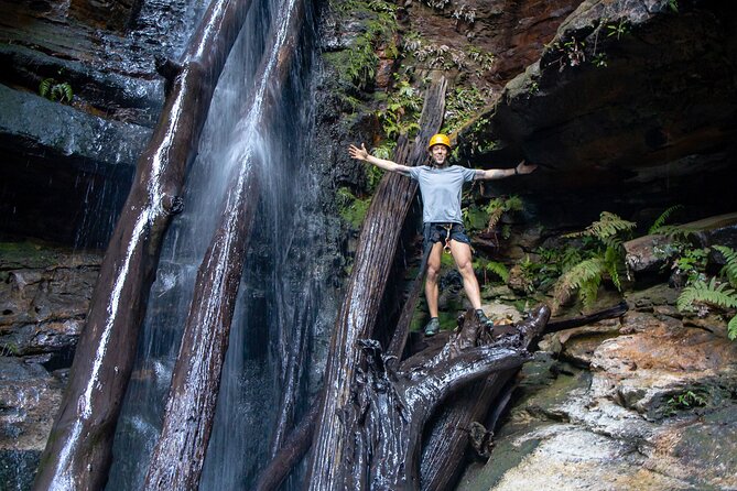 Juggler Canyon and Abseiling Adventure Blue Mountains - From a 5-metre test to a 30-metre overhang
