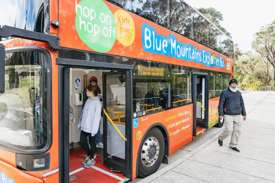 Katoomba: Lyrebird Hop-On Hop-Off and Scenic World Pass - Who should book this experience