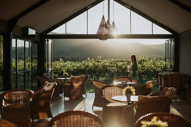 Luxury Hunter Valley Tour: 3 Tastings, Gin, Lunch & Chocolatier - Afternoon tasting at Keith Tulloch Wines