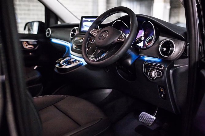 Luxury Mini Bus - Sydney Airport Transfers - Who will get the most from this transfer