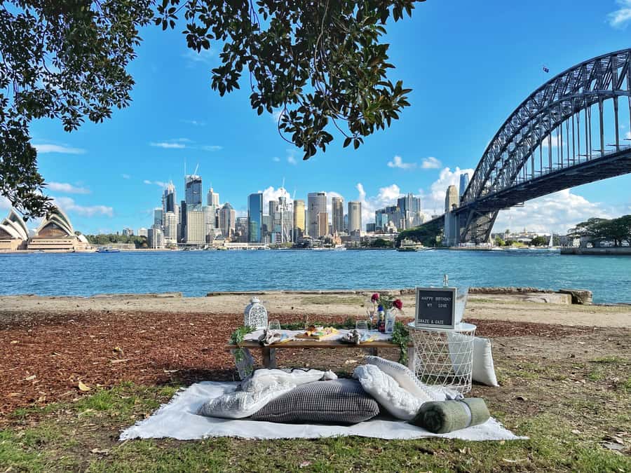 Luxury Picnic for 2 with Sydney Harbour Views at Kirribilli - What the two hours feel like