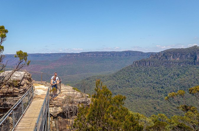 Luxury Small Group of 5 Blue Mountains Escape Tour - Leura offers a gentler final stop