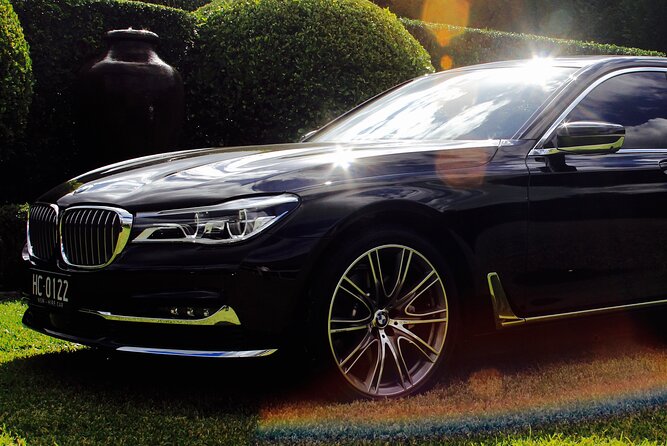 Luxury Van - Sydney Airport Private Departure Transfer - Why a private airport ride can be worth it in Sydney