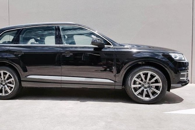 Luxury Van - Sydney Airport Private Departure Transfer - Communication is the heart of the service