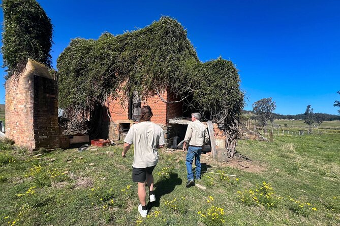 Newcastle: Country Towns River & Farm Tour with BBQ - From Newcastle to the country in one morning