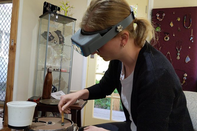 Opal polishing workshops in beautiful Mudgee wine country - Key points to know before you book