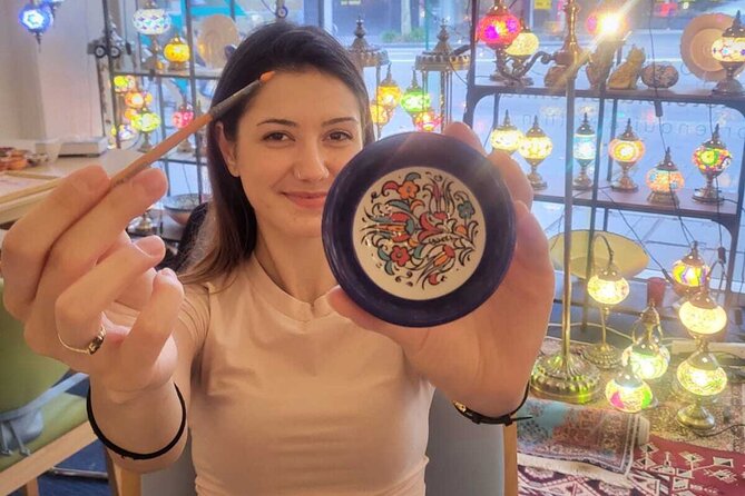Paint and Sip Classes Sydney: Ceramic Plates & Bowls - What the 2.5-hour ceramic class is really like