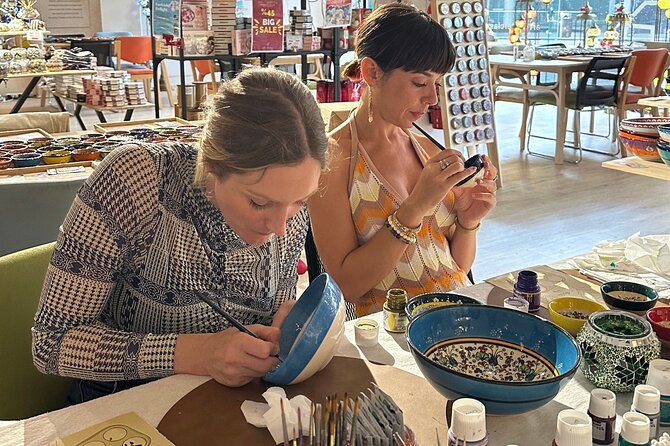 Paint and Sip Classes Sydney: Ceramic Plates & Bowls - Who should book this activity
