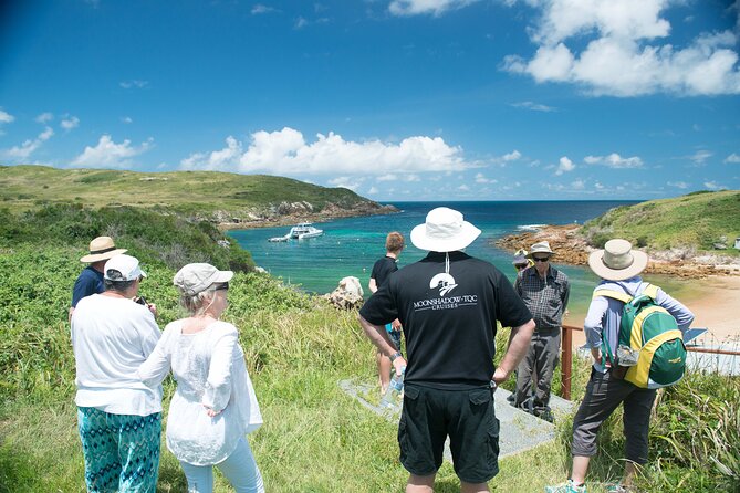 Port Stephens: Broughton Island Cruise - Arriving at Broughton Island