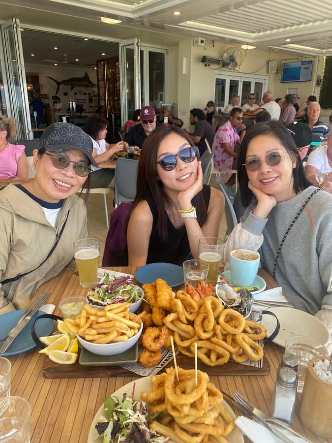 Port Stephens, from Newcastle: Whales, hike & sand dunes! - Seafood lunch at the Game Fish Club