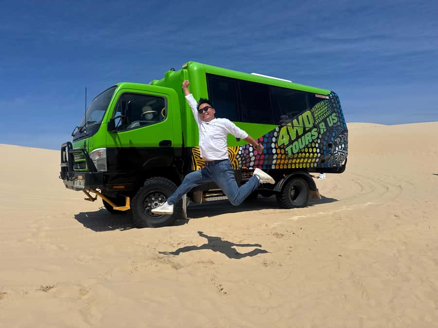 Port Stephens: Unlimited Sandboarding & 4WD Sand Dune Tour - Good for families, beginners, and solo visitors