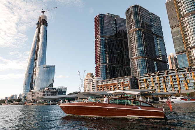Private 90 min Luxury Cruise on Sydney Harbour - up to 6 Guests - Royal Botanic Garden and the harbor edge