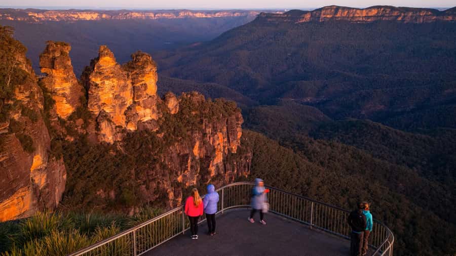 Private Blue Mountains, Scenic World & Wentworth Falls Tour - The Three Sisters and Echo Point