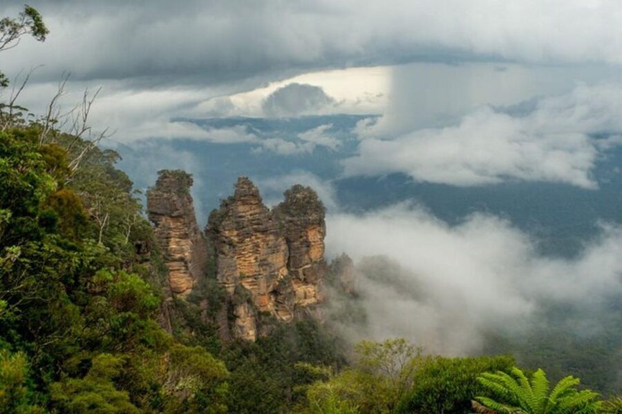 Private BlueMountains, ScenicWorld & AustralianWildlife Tour - Echo Point and the Three Sisters