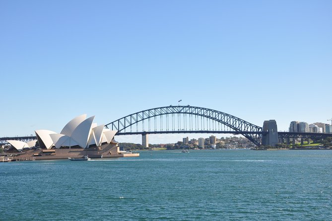 Private Essential Sydney Tour Including Lunch at the Cruising Yacht Club of Australia - Sydney’s Eastern Suburbs by Minivan
