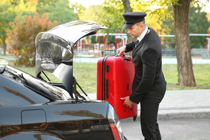 Private One-Way Airport Transfer from Sydney Airport to Sydney - Price and the question of value