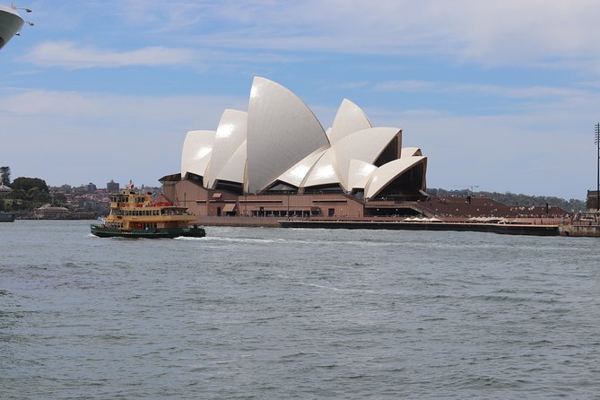 Private Sydney City and Bondi Beach Half Day Tour - Walking through The Rocks and Sydney’s early city
