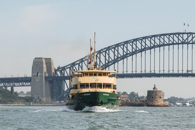 Private Sydney Discovery Tour - Milsons Point gives you the classic harbour view