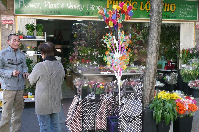 Private Sydney Multicultural Food Tour - A seven-hour day with a flexible appetite