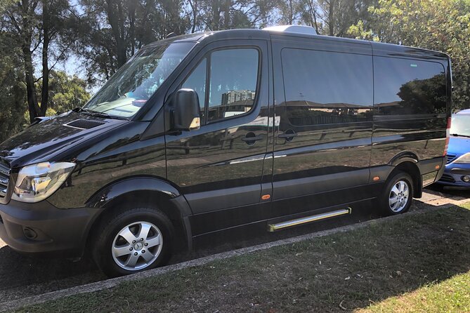 Private Transfer FROM Sydney Airport to Sydney CBD 1 to 5 people - Child seats are a real advantage for families